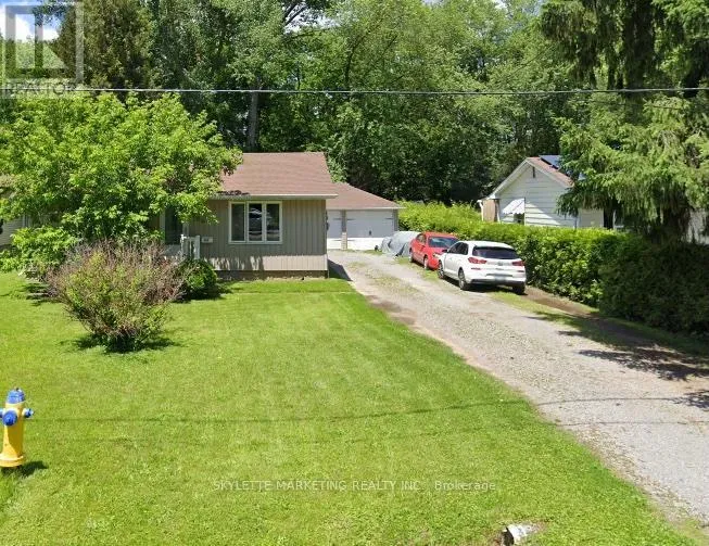 House for rent: 304 Elmview Gardens, Georgina, Ontario L4P 1G1