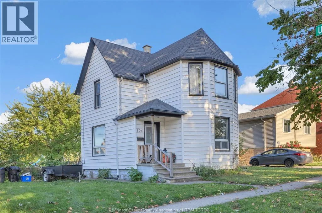 House for rent: 304 Langlois Avenue, Windsor, Ontario N9A 2G1