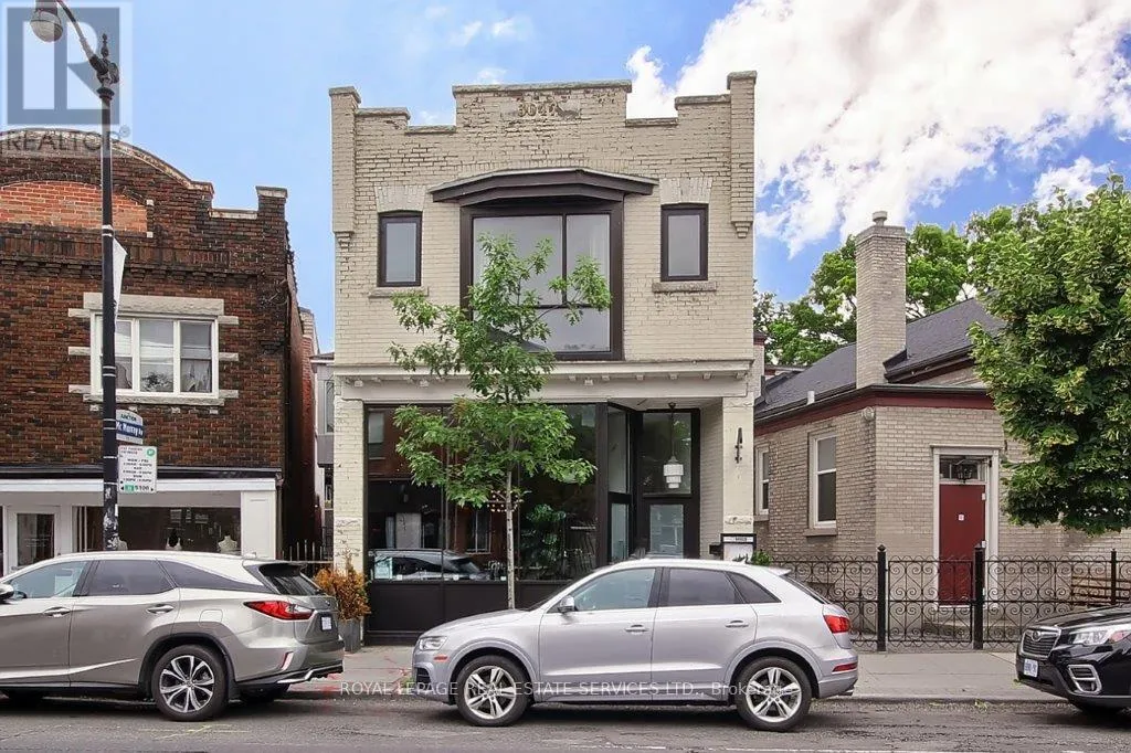 3047 Dundas Street W, Toronto, Ontario M6P 1Z5