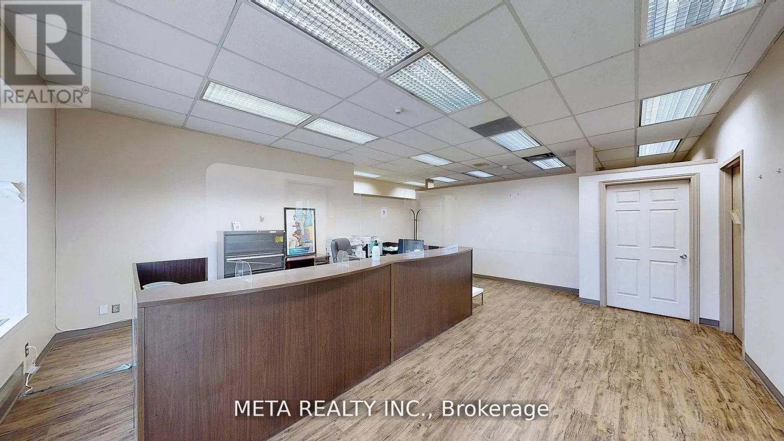 304b - 840 Coxwell Avenue, Toronto, Ontario M4C 5T2