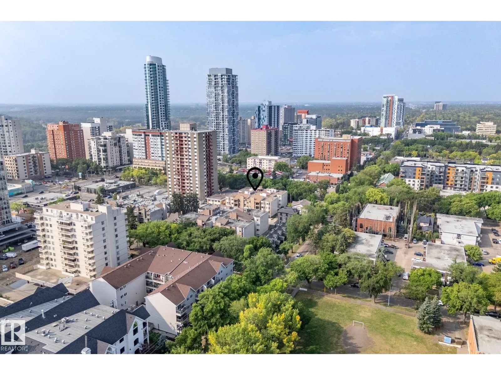 Apartment for rent: #305 10171 119 St Nw, Edmonton, Alberta T5K 1Z1