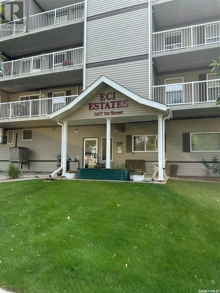 Apartment for rent: 305 1637 1st Street, Estevan, Saskatchewan S4A 2X4