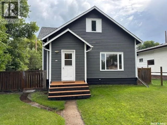 House for rent: 305 2nd Avenue E, Canora, Saskatchewan S0A 0L0