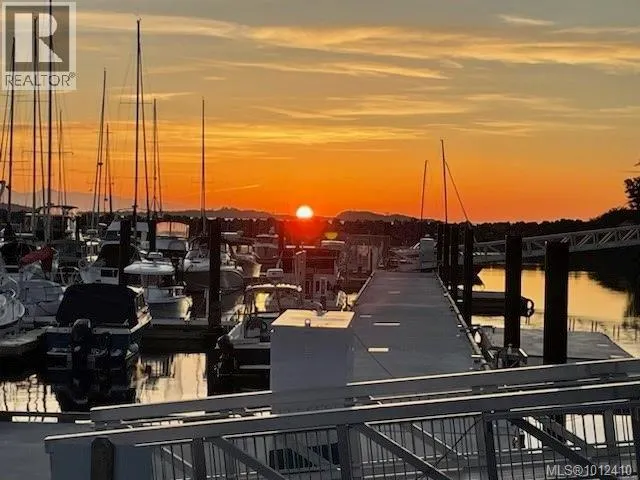 Apartment for rent: 305 3529 Dolphin Dr, Nanoose Bay, British Columbia V9P 9J7