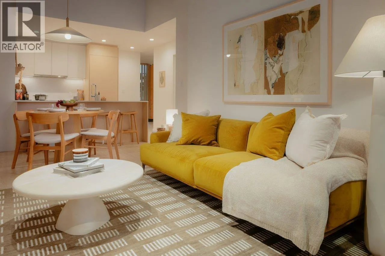 Apartment for rent: 305 3633 Willingdon Avenue, Burnaby, British Columbia V0V 0V0