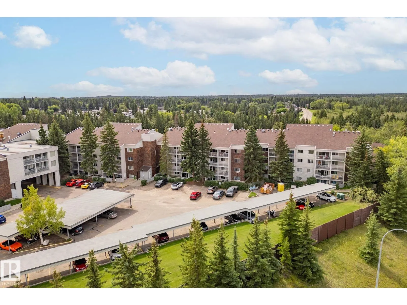 Apartment for rent: #305 4404 122 St Nw, Edmonton, Alberta T6J 4A9