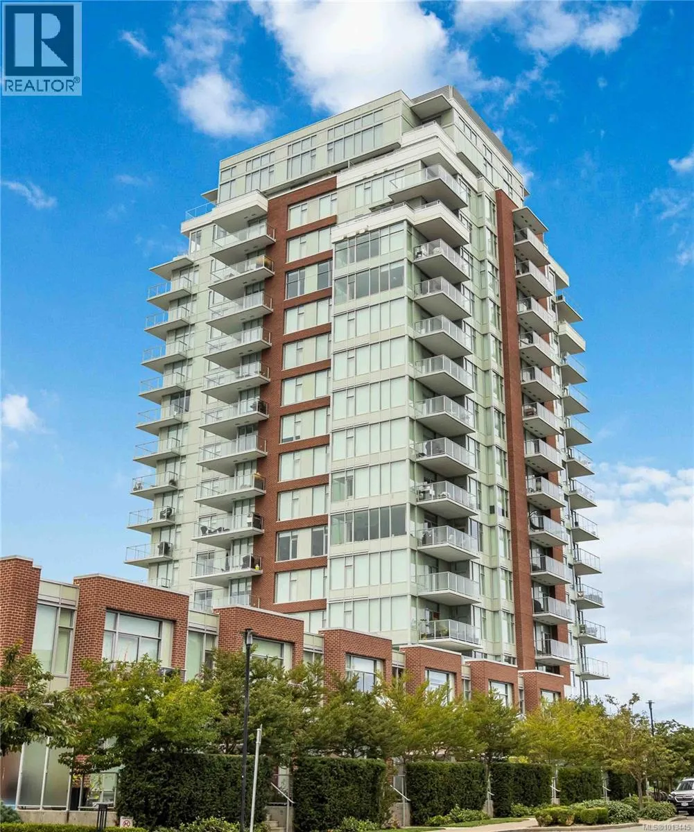 Apartment for rent: 305 60 Saghalie Rd, Victoria, British Columbia V9A 0H1