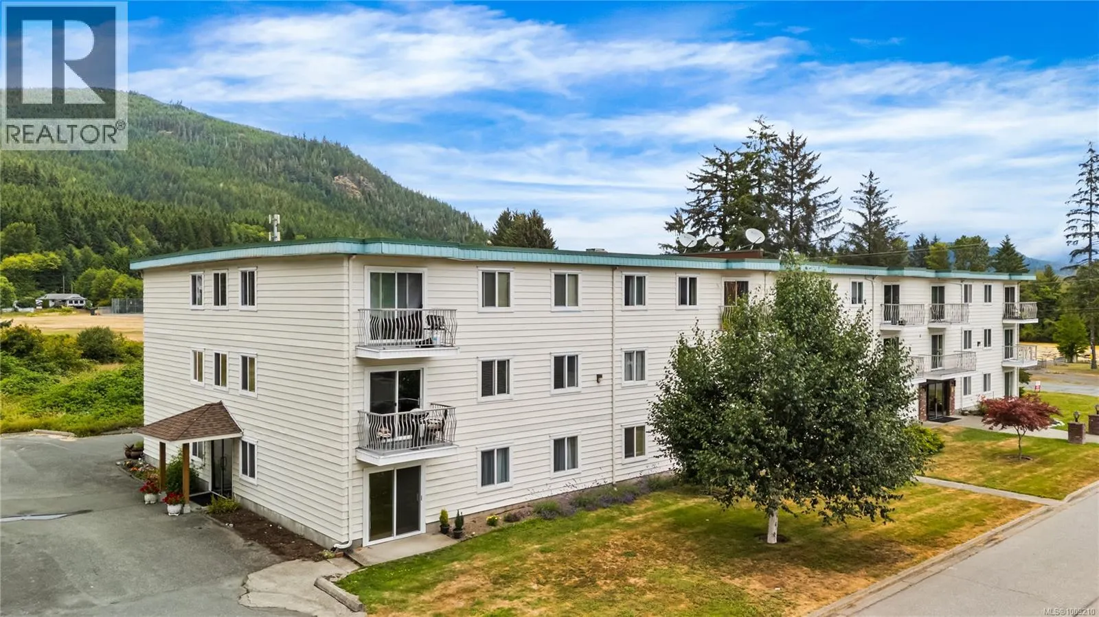 Apartment for rent: 305 611 Macmillan Dr, Sayward, British Columbia V0N 1A0