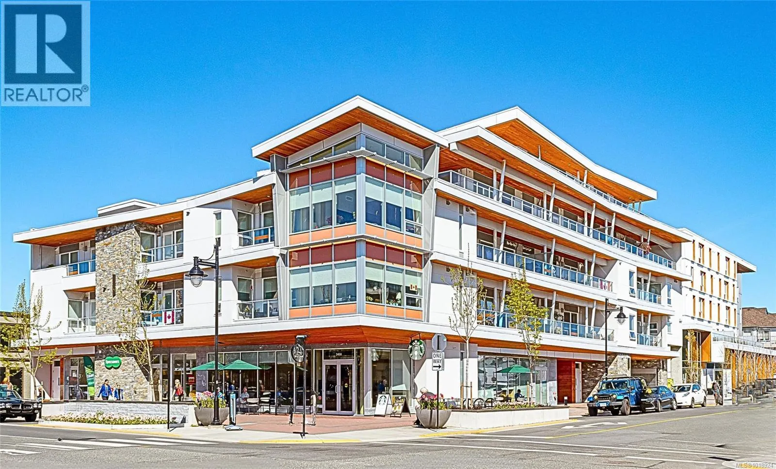 Apartment for rent: 305 9818 Fourth St, Sidney, British Columbia V8L 2Z3