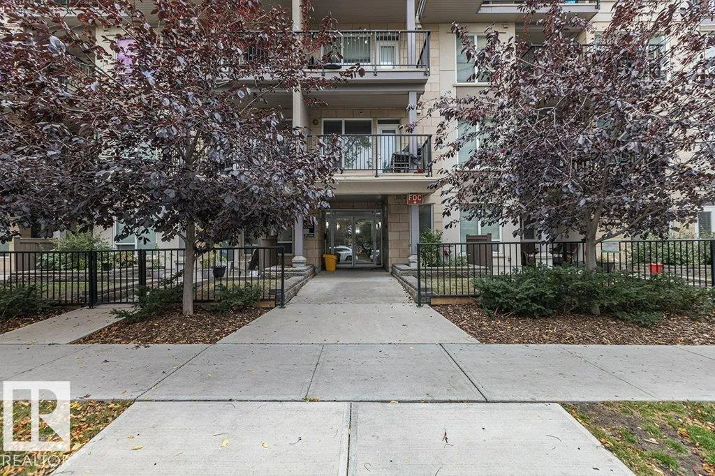 Apartment for rent: #305 9907 91 Av Nw, Edmonton, Alberta T6E 2T7