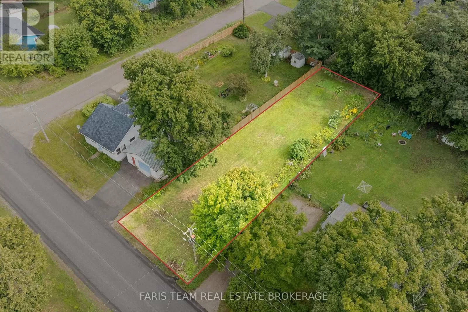 305 Ouida Street, Tay, Ontario L0K 2C0