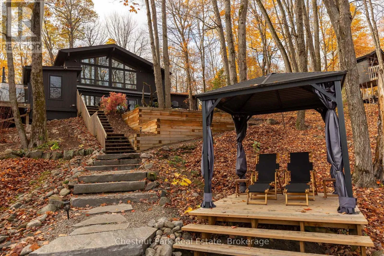 House for rent: 305 Salmon Lake Road, Seguin, Ontario P2A 0B2