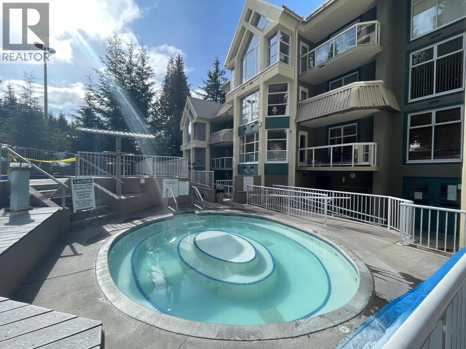 Apartment for rent: 305 Wk3-4910 Spearhead Place, Whistler, British Columbia V0N 1B4