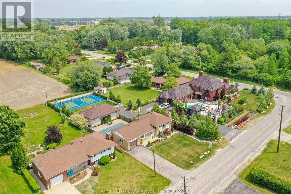 3050 Bouffard Road, LaSalle, Ontario N9H 1W5