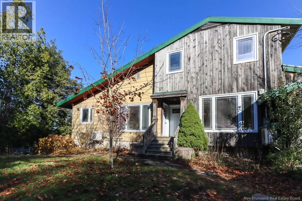 Duplex for rent: 3053 Golden Grove Road, Saint John, New Brunswick E2S 2T6