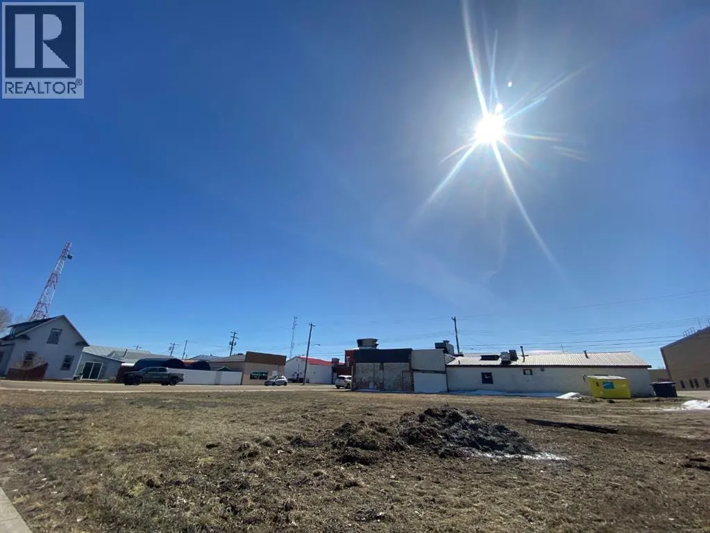 305-307 1 Street W, Hanna, Alberta T0J 1P0