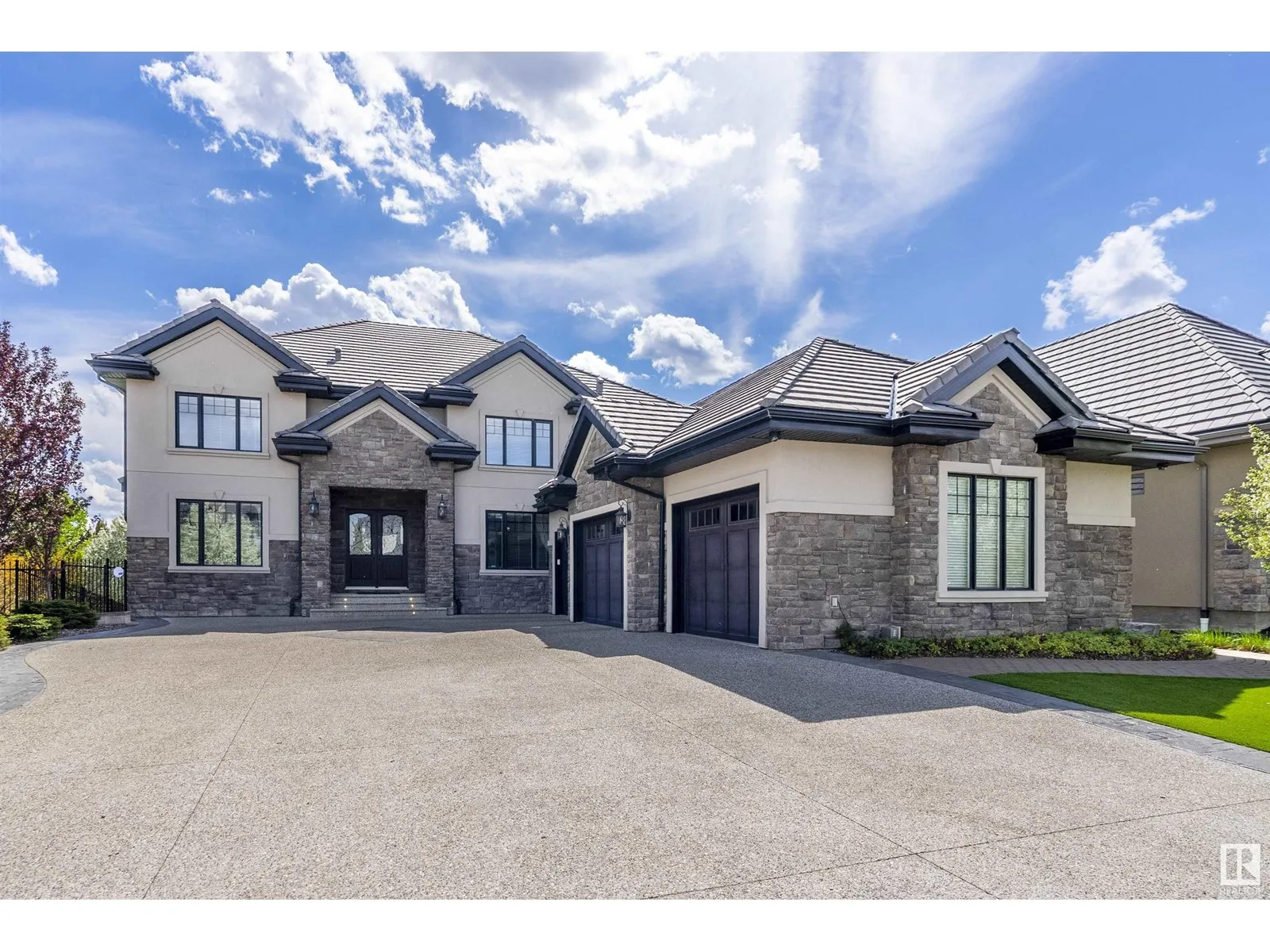 House for rent: 3054 Watson Landing Ld Sw, Edmonton, Alberta T6W 2G4