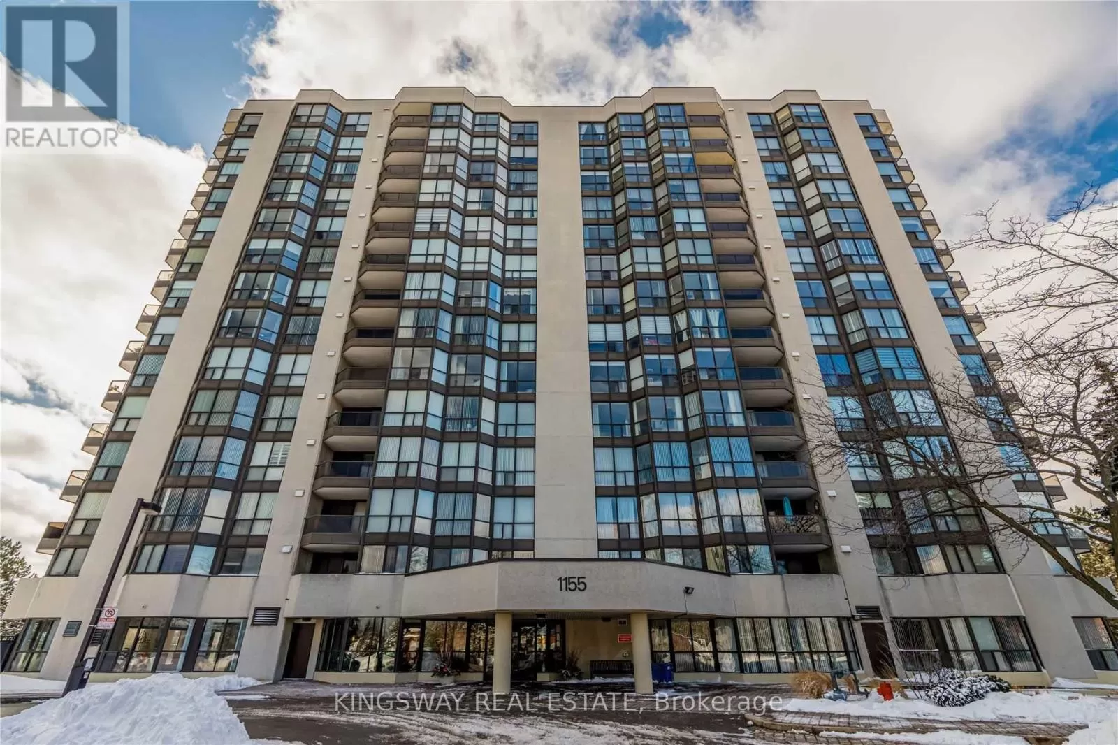 Apartment for rent: 306 - 1155 Bough Beeches Boulevard, Mississauga, Ontario L4W 4N2