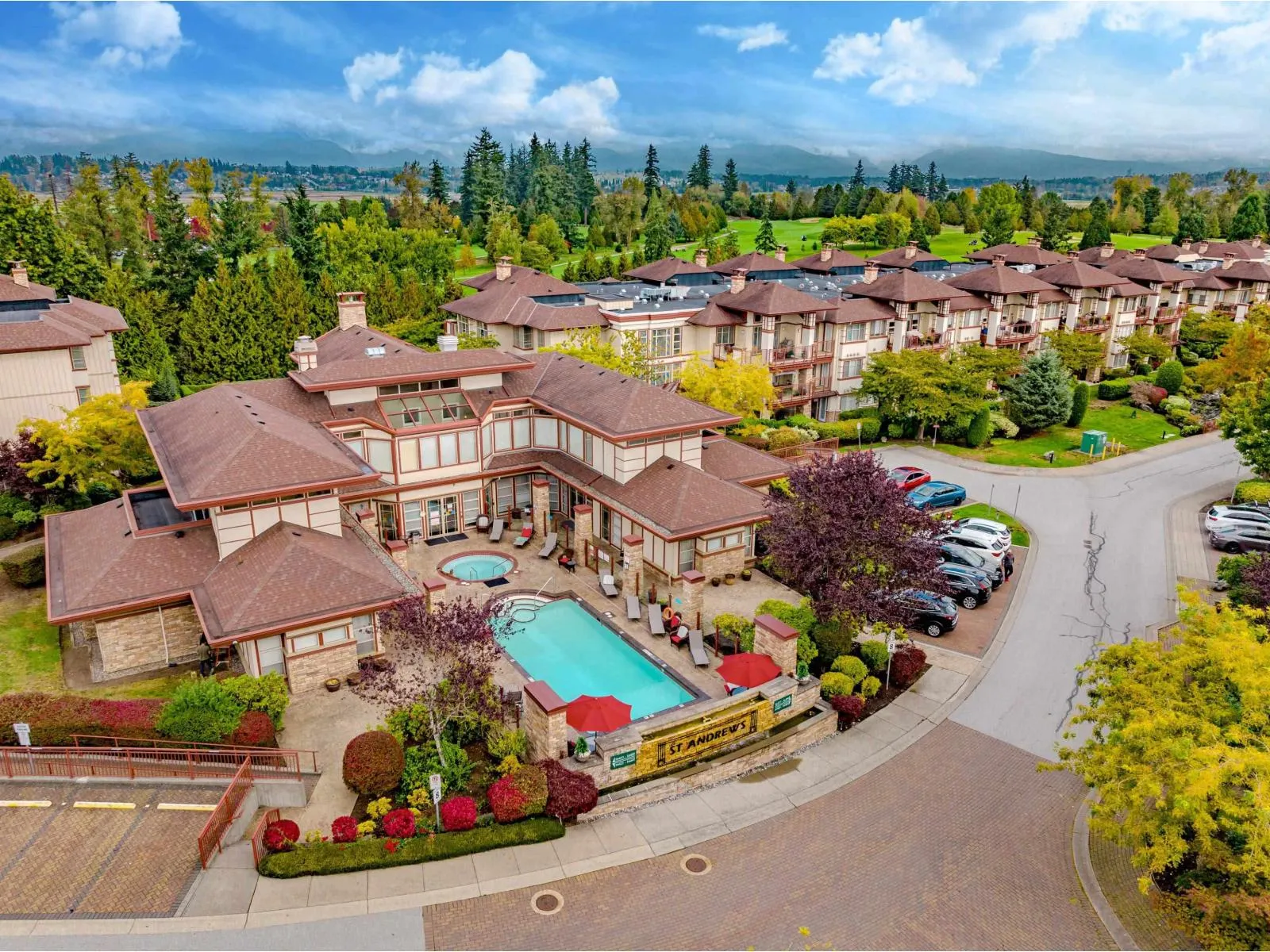 Apartment for rent: 306 16477 64 Avenue, Surrey, British Columbia V3S 6V7