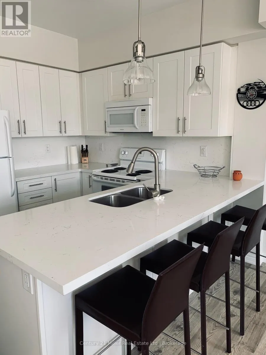 Row / Townhouse for rent: 306 - 2326 Taunton Road, Oakville, Ontario L6H 0L3