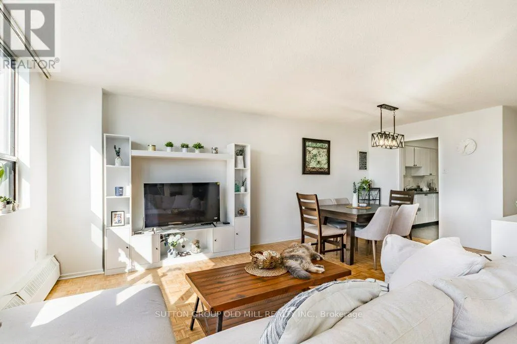 Apartment for rent: 306 - 25 Sunrise Avenue, Toronto, Ontario M4A 2S2