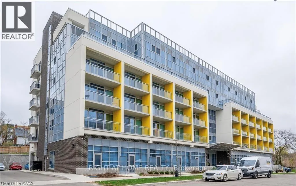 Apartment for rent: 306 - 257 Hemlock Street, Waterloo, Ontario N2L 0K2