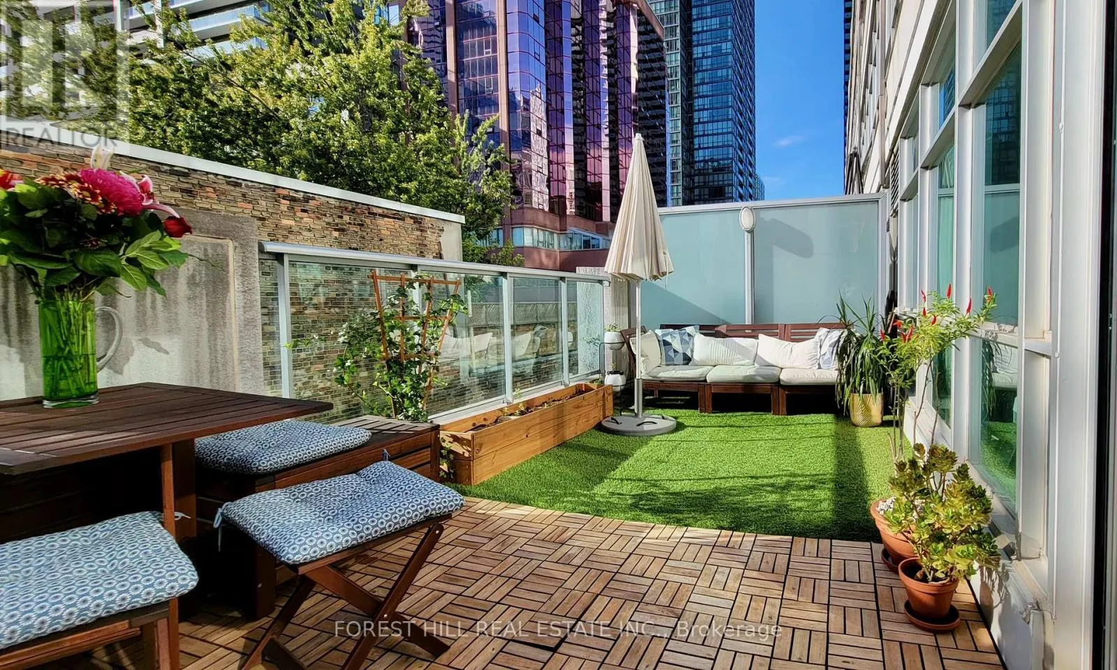 Apartment for rent: 306 - 350 Wellington Street W, Toronto, Ontario M5V 3W9