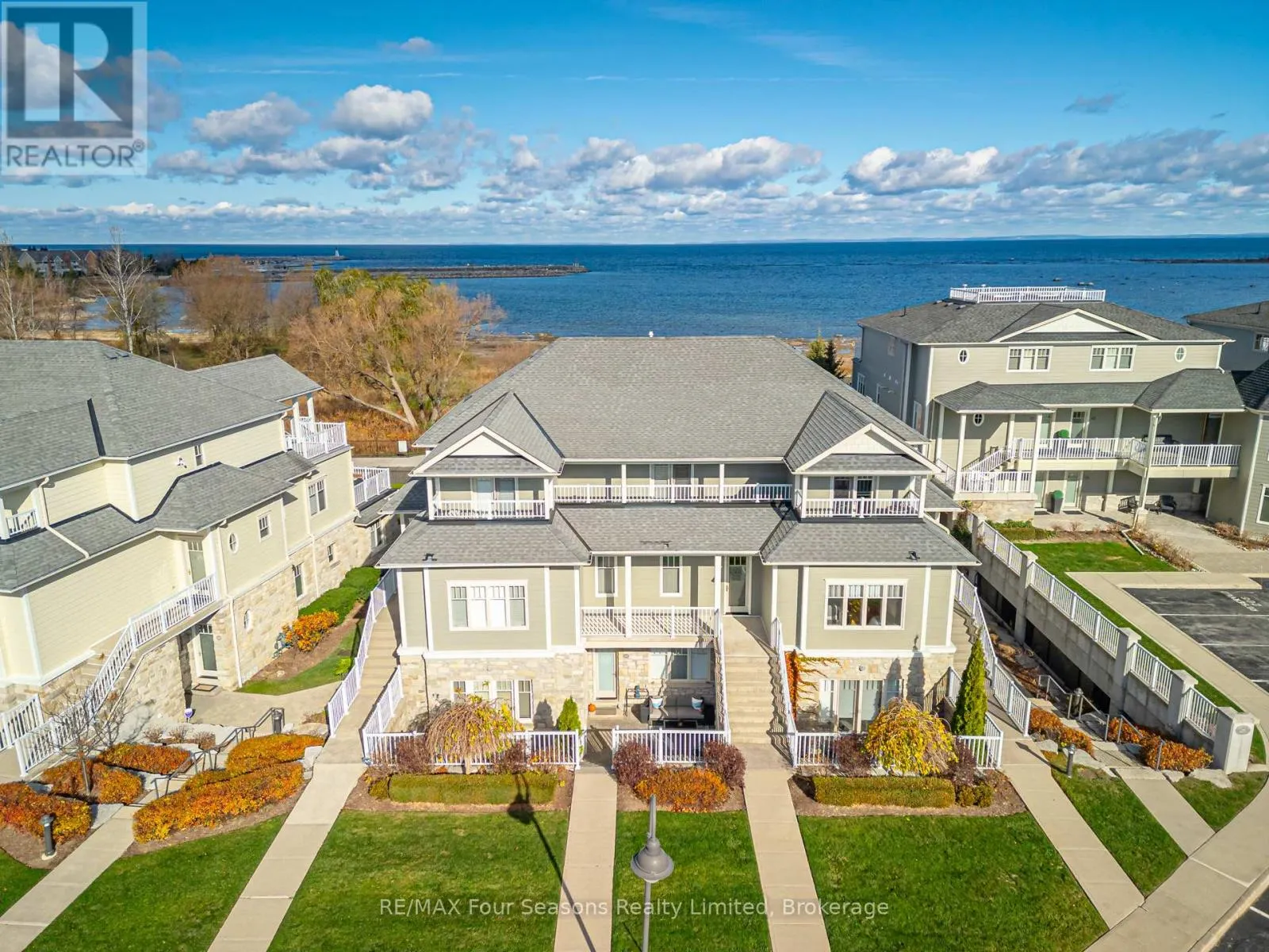 Row / Townhouse for rent: 306 - 40 Trott Boulevard, Collingwood, Ontario L9Y 5K5