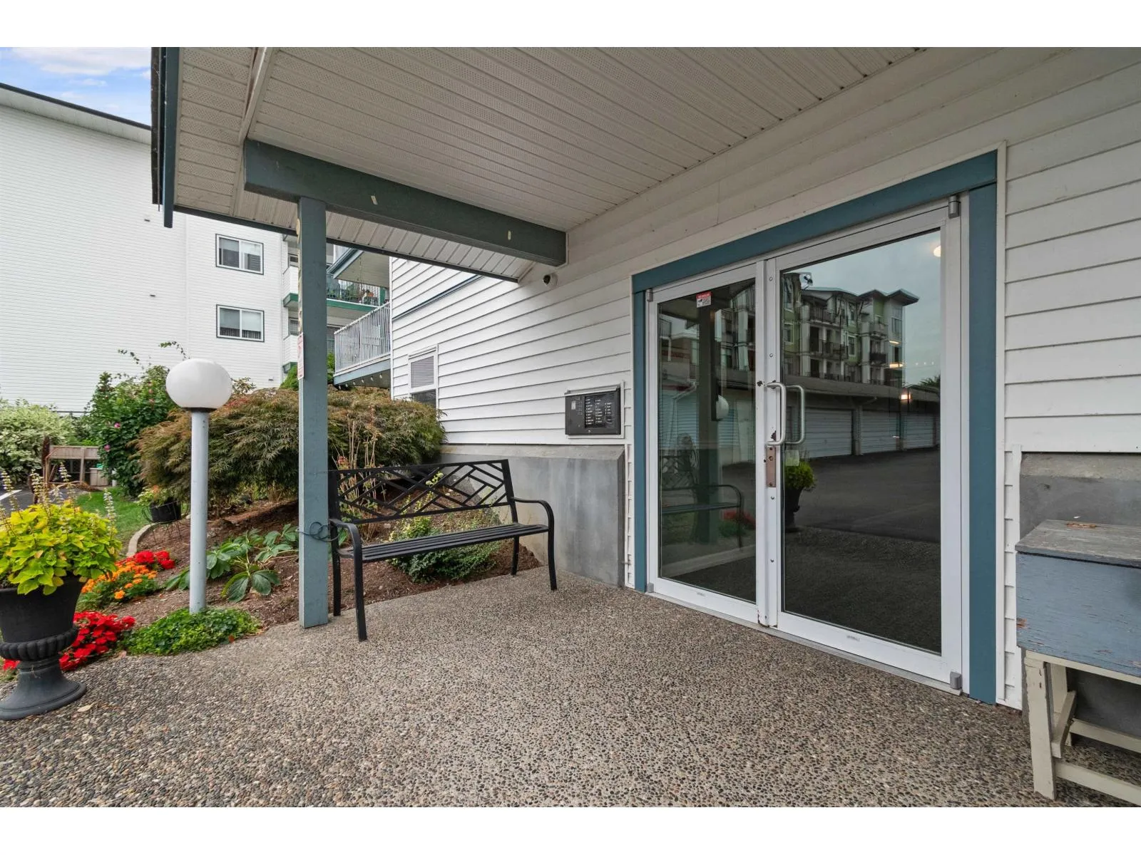 Apartment for rent: 306 9175 Edward Street|chilliwack Proper West, Chilliwack, British Columbia V2P 4C5