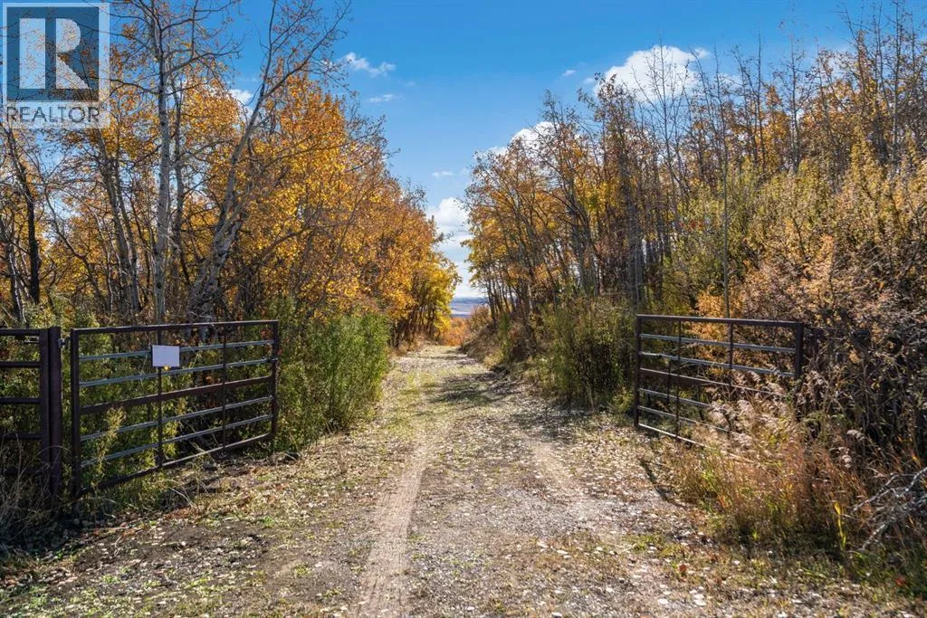 306 Avenue W, Rural Foothills County, Alberta T2S 1A2