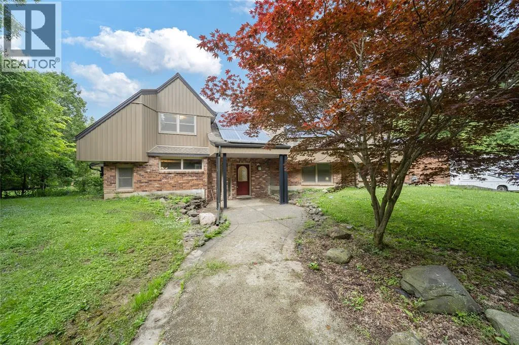 House for rent: 30622 Hungry Hollow Road, Lambton Shores, Ontario N0M 1B0