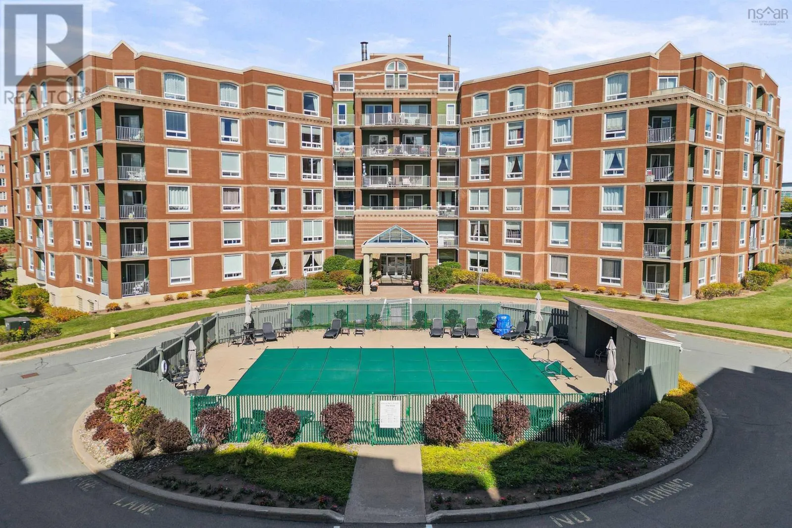 Apartment for rent: 307 10 Regency Park Drive, Halifax, Nova Scotia B3S 1P2