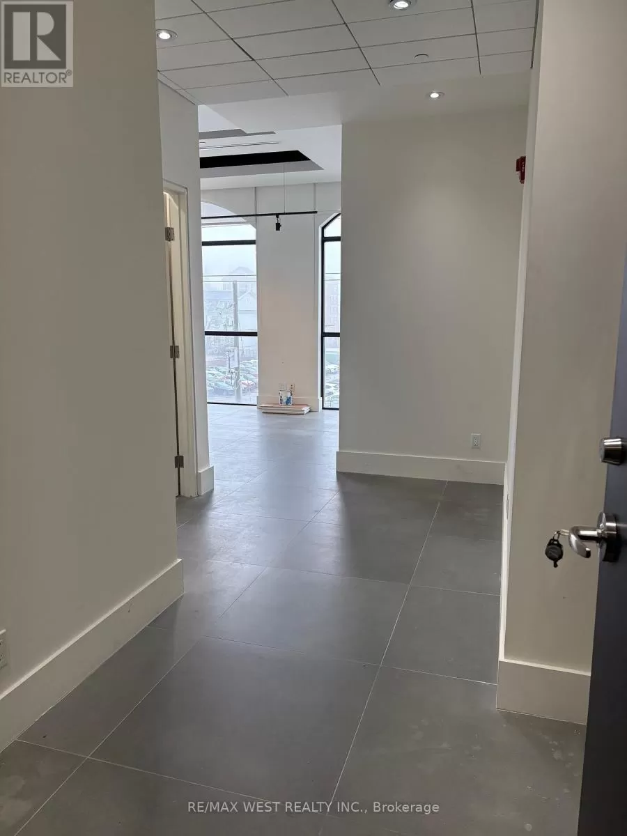Offices for rent: 307 - 10376 Yonge Street, Richmond Hill, Ontario L4C 3B8