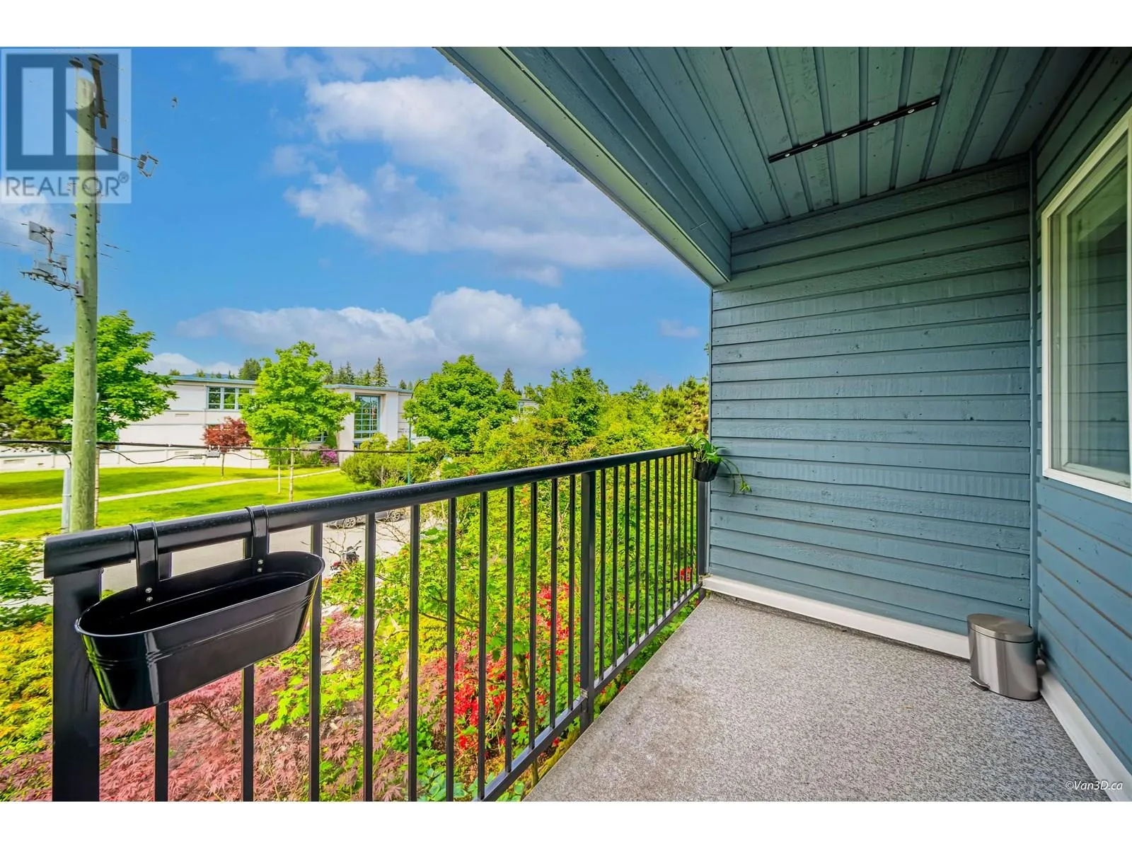 Apartment for rent: 307 1122 King Albert Avenue, Coquitlam, British Columbia V3J 1X7