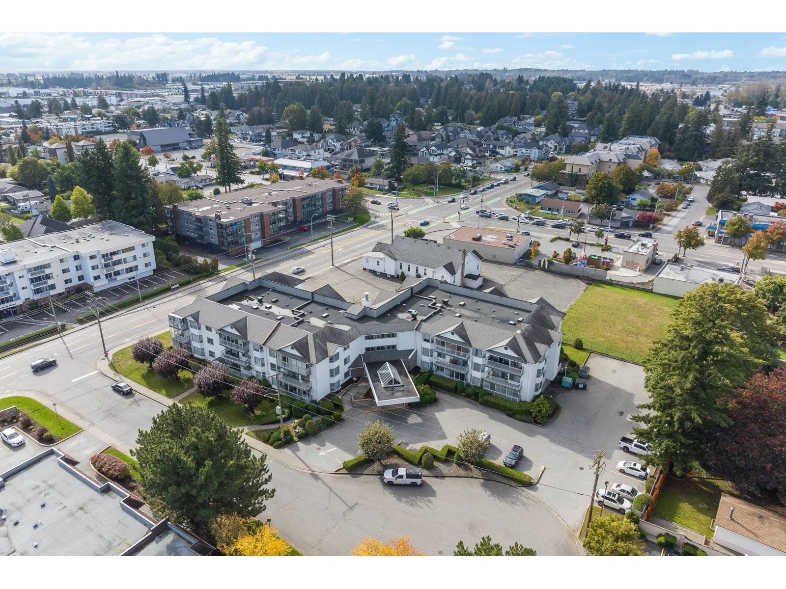 Apartment for rent: 307 2425 Church Street, Abbotsford, British Columbia V2T 3J8