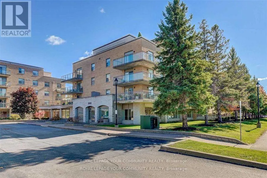 Apartment for rent: 307 - 2502 Rutherford Road, Vaughan, Ontario L4K 5N6