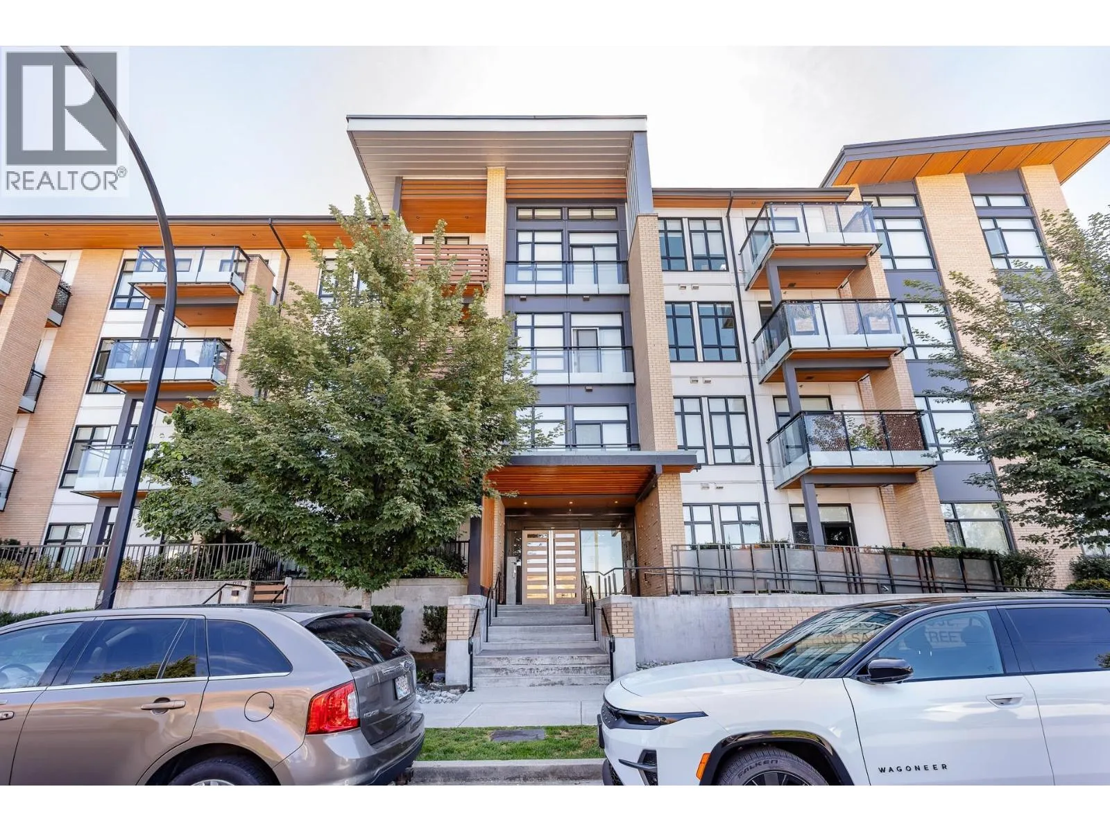 Apartment for rent: 307 300 Salter Street, New Westminster, British Columbia V3M 0L9