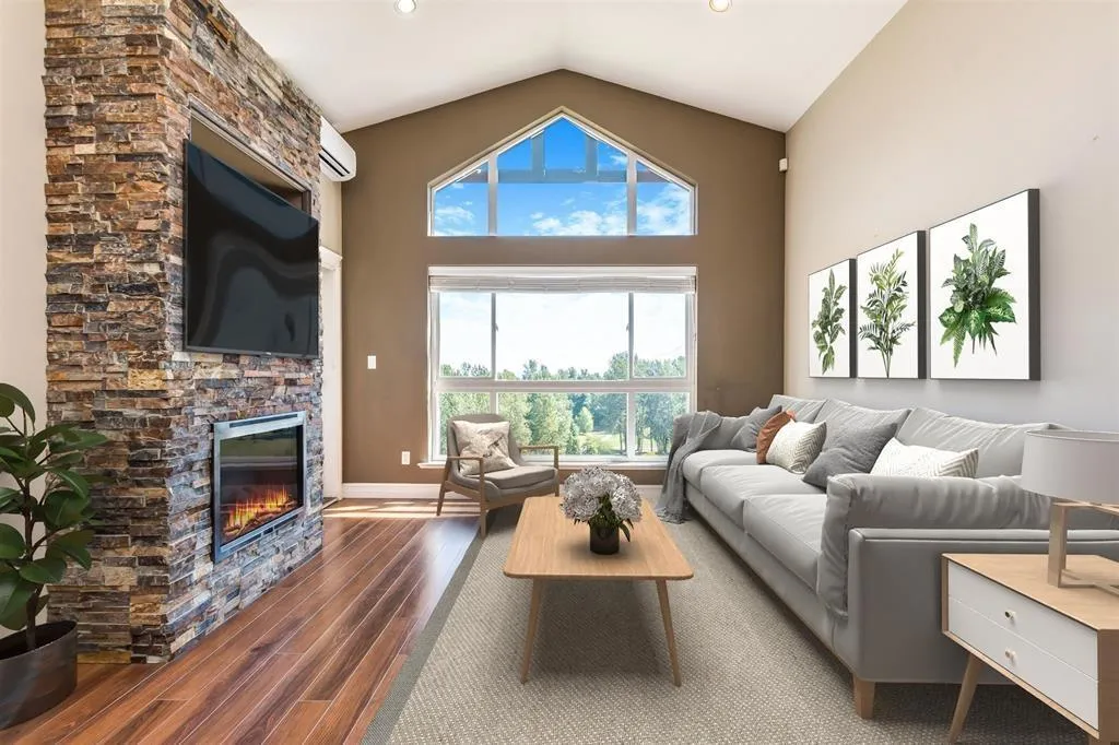 Apartment for rent: 307 33755 7th Avenue, Mission, British Columbia V2V 0A4