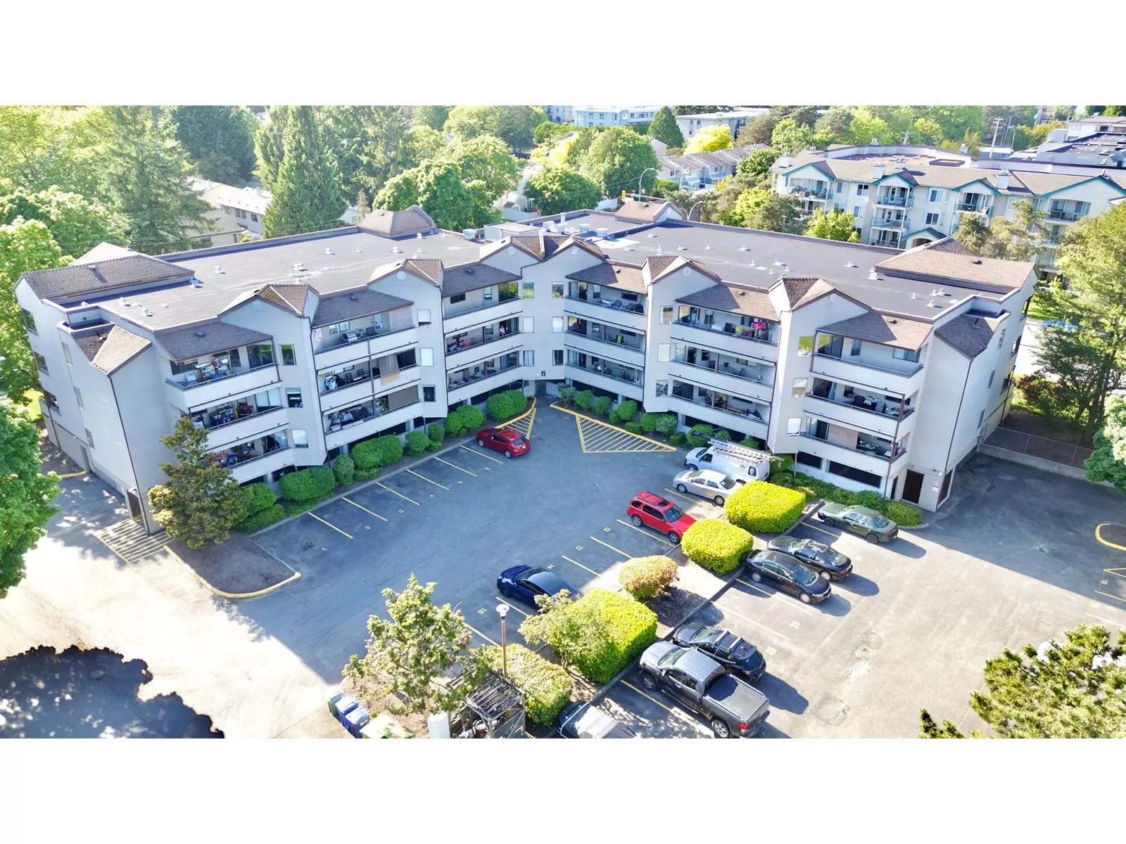 Apartment for rent: 307 5294 204 Street, Langley, British Columbia V3A 1Z1