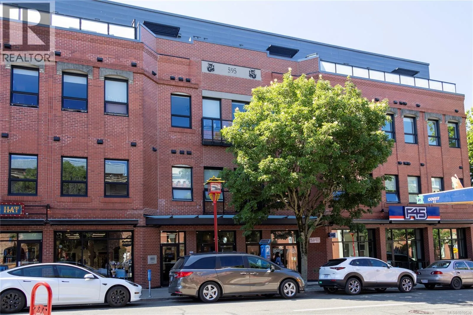 Apartment for rent: 307 595 Pandora Ave, Victoria, British Columbia V8W 1N5