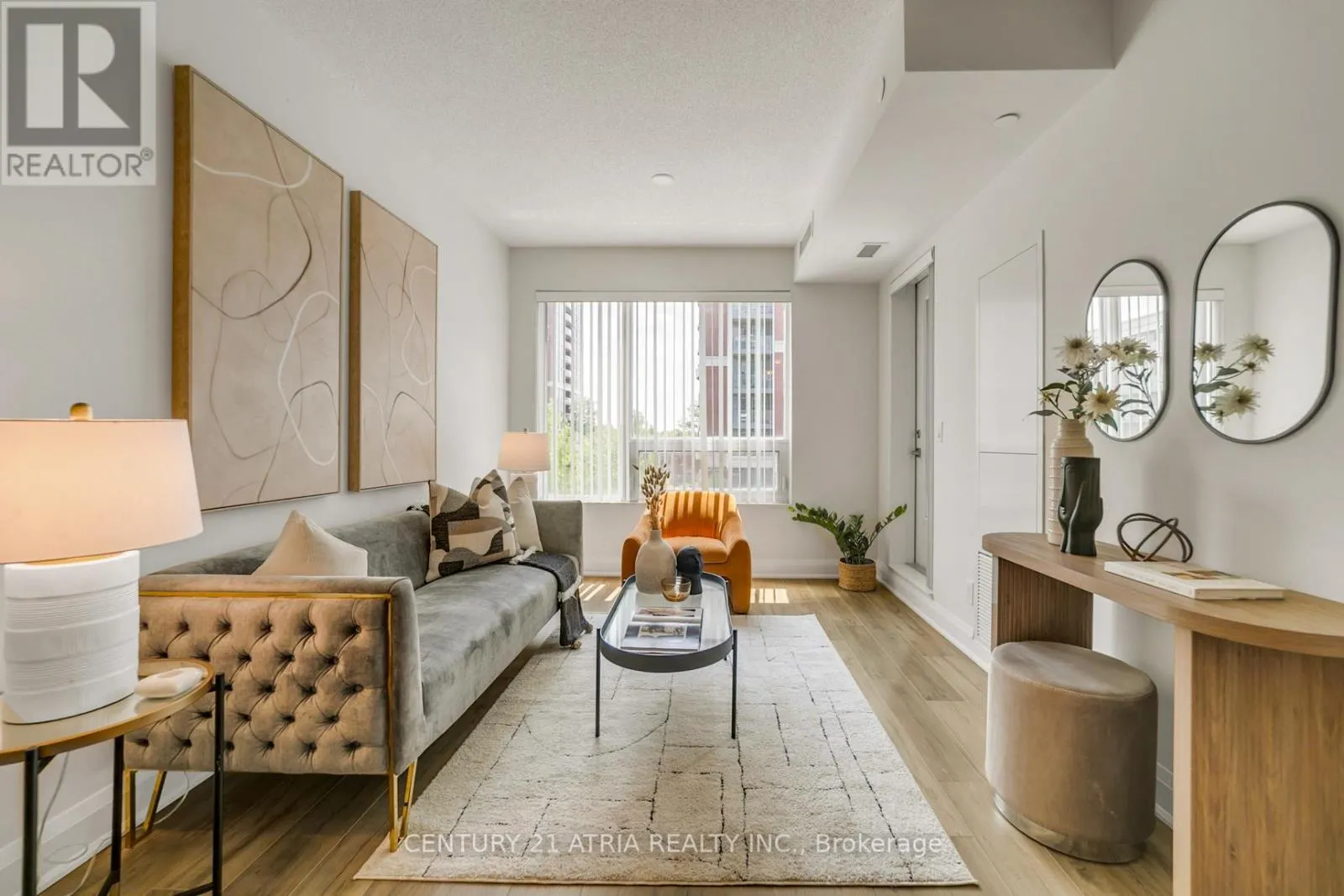 Apartment for rent: 307 - 8228 Birchmount Road, Markham, Ontario L3R 1A6