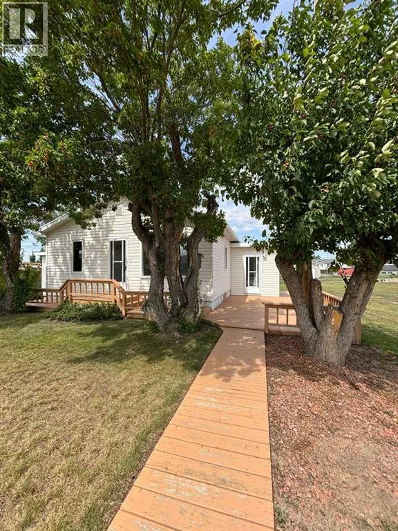 House for rent: 307 Centre Avenue, Coutts, Alberta T0K 0N0