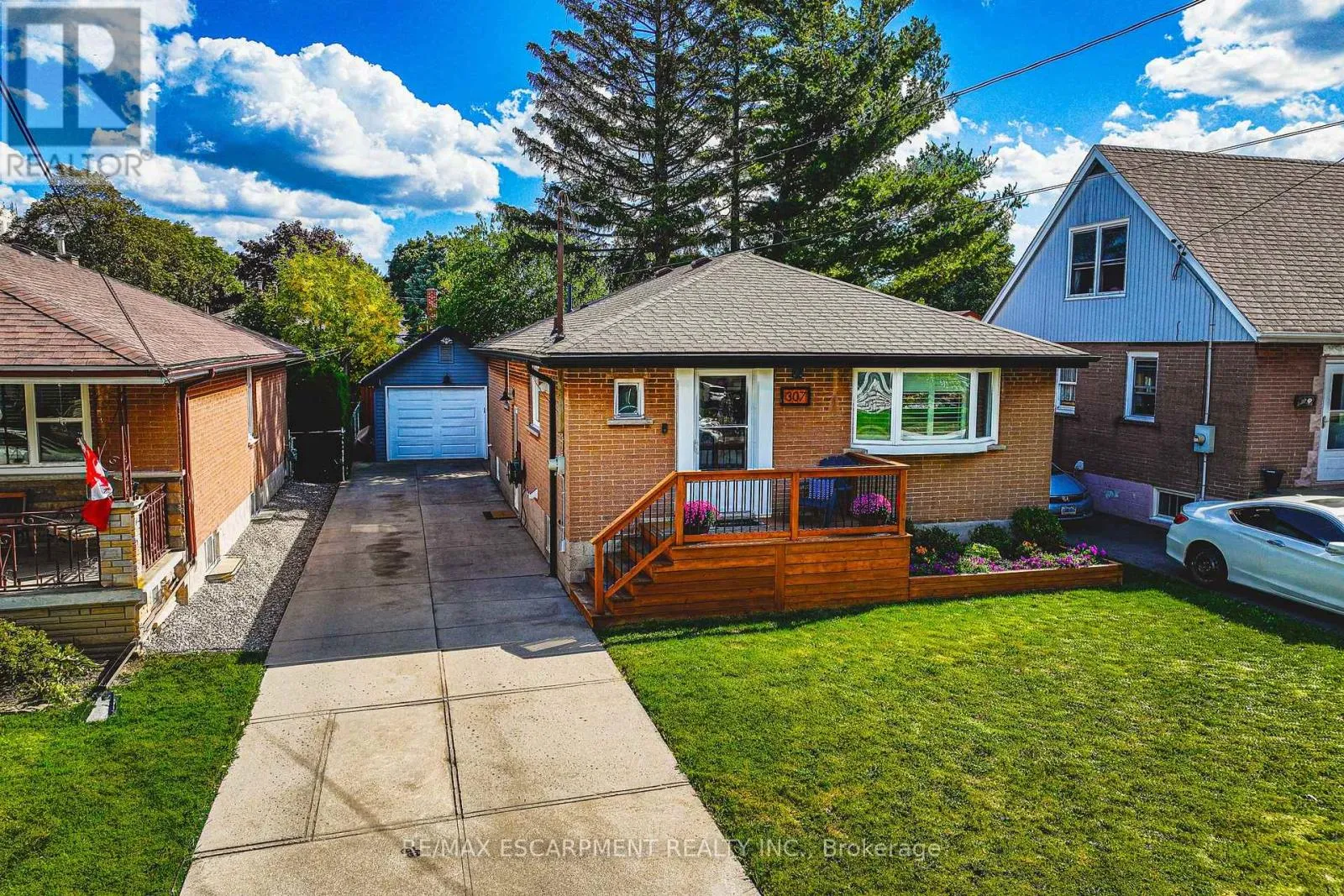 House for rent: 307 East 33rd Street, Hamilton, Ontario L8V 3T9