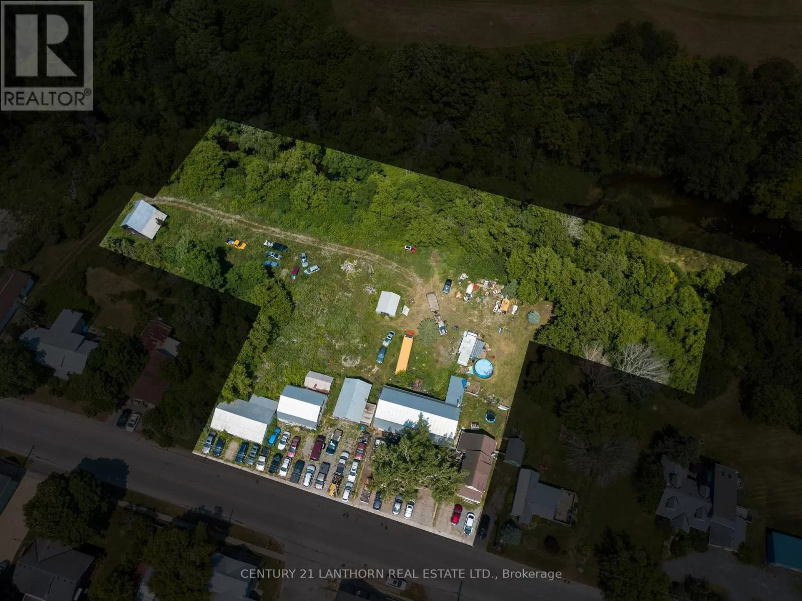 Retail for rent: 3073 County 10 Road, Prince Edward County, Ontario K0K 2P0