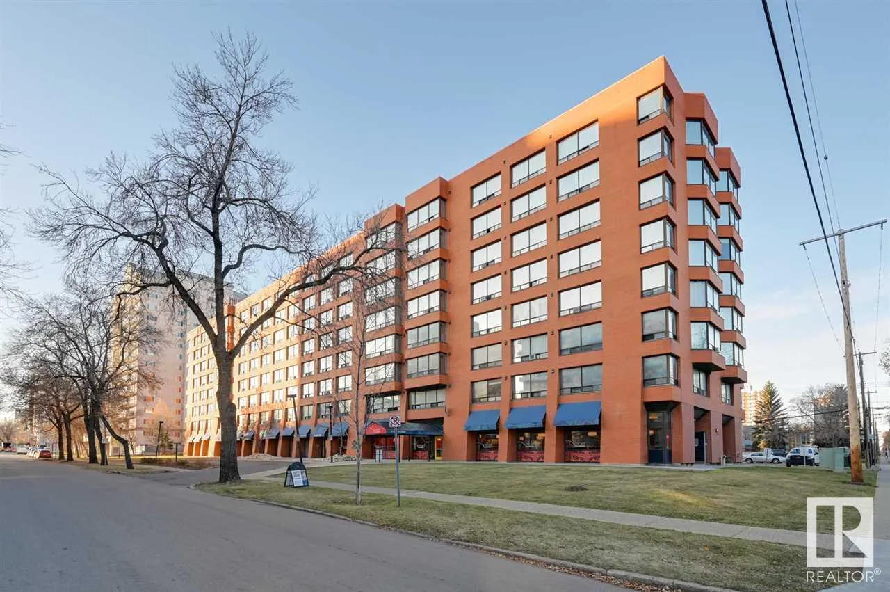 Apartment for rent: #308 10160 114 St Nw, Edmonton, Alberta T5K 2L2