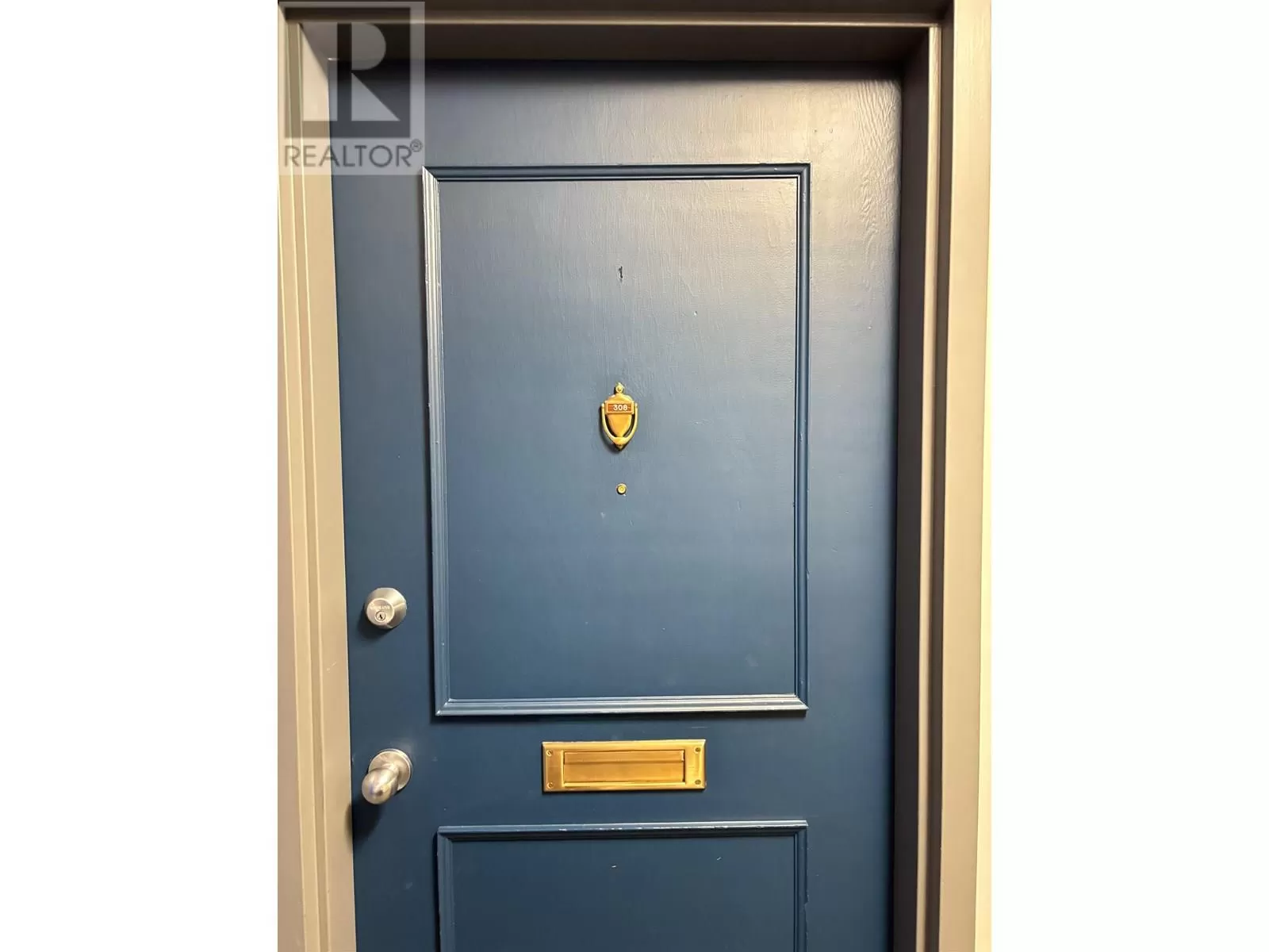 Apartment for rent: 308 1501 Queensway, Prince George, British Columbia V2L 1L5