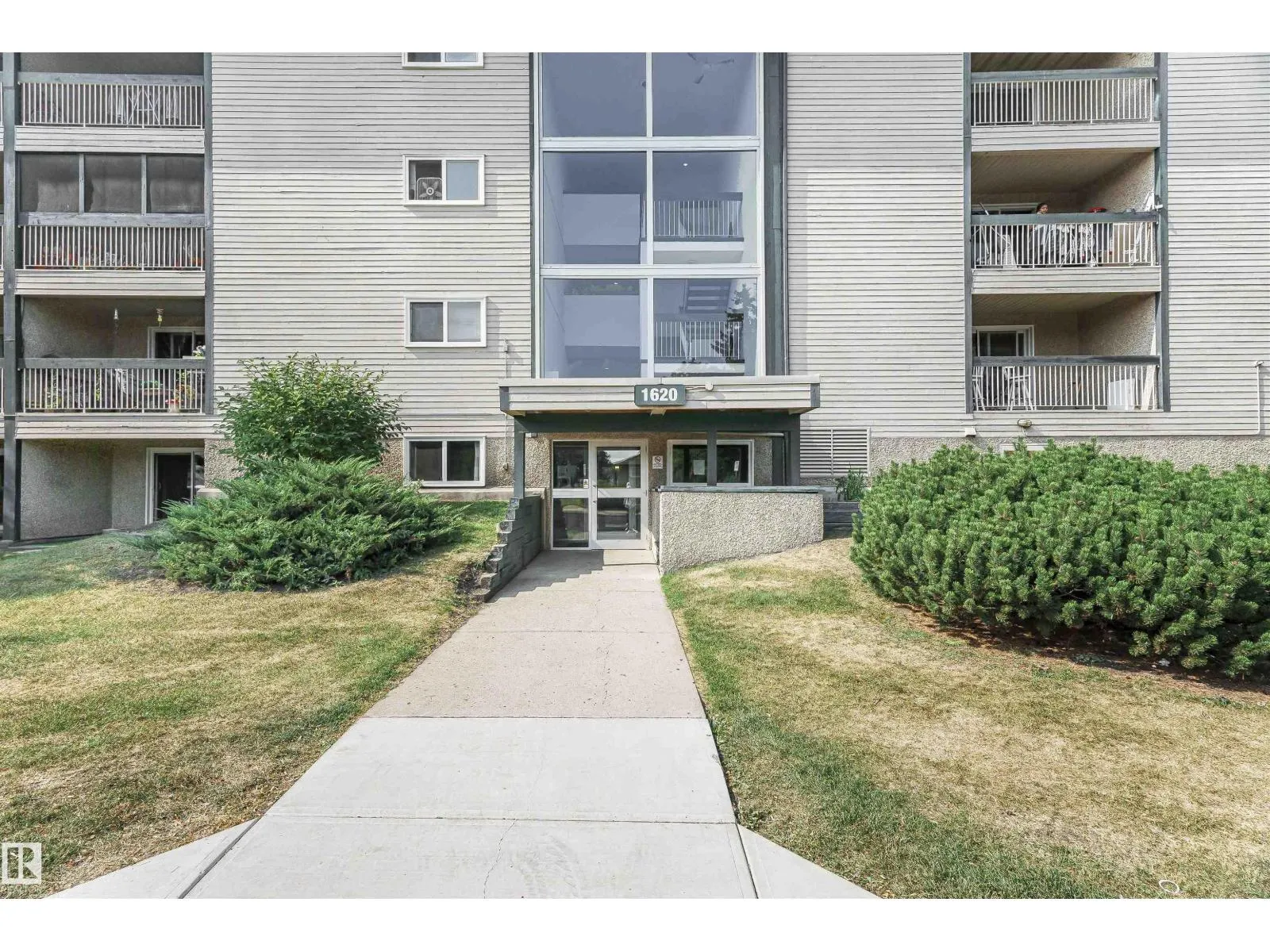 Apartment for rent: #308 1620 48 St Nw, Edmonton, Alberta T6L 5P1