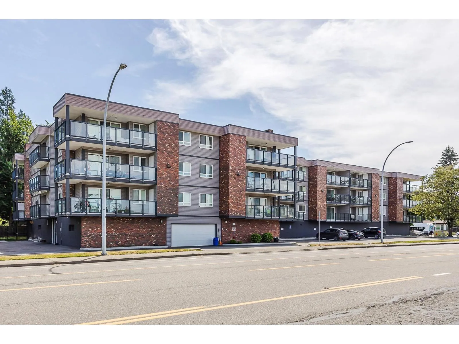 Apartment for rent: 308 32040 Peardonville Road, Abbotsford, British Columbia V2T 6N8