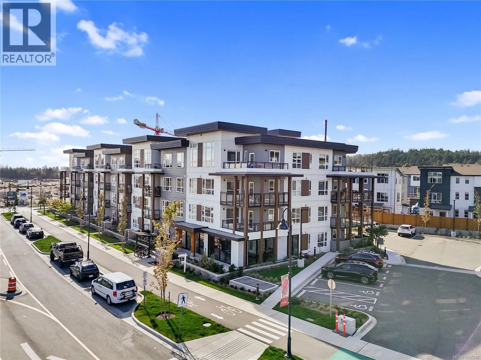 Apartment for rent: 308 3564b Ryder Hesjedal Way, Colwood, British Columbia V9C 0V4