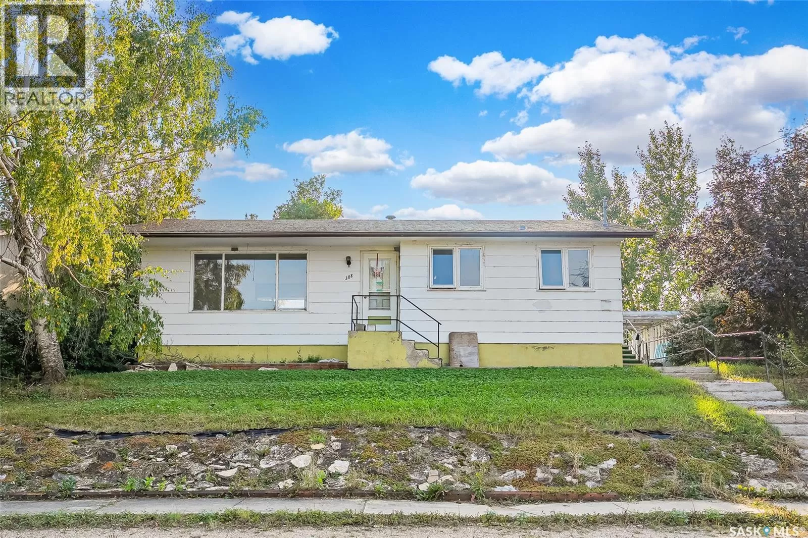 House for rent: 308 3rd Avenue, Young, Saskatchewan S0K 4Y0